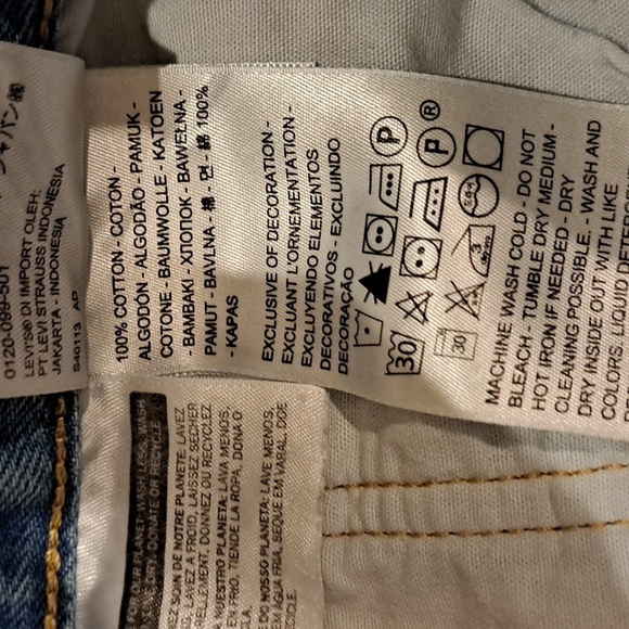 Rare Levi 501 Button Fly Denim Cut Off Jean Shorts With Blank Red Tag - Picture 5 of 6